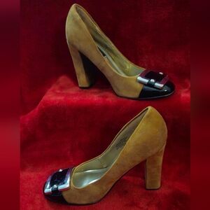 White House Black Market Theo Camel/Tan & Patent Leather Black Heels - Size 5.5